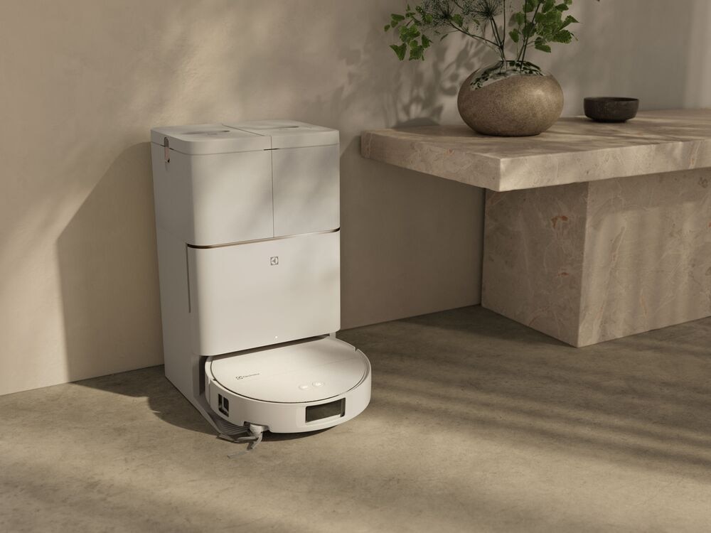 Can robot vacuums mop tile floors effectively