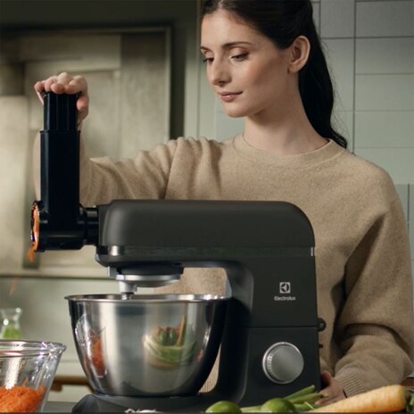 เครื่องผสมอาหารแบบมีฐานตั้ง รุ่น UltimateTaste 500 กำลังไฟ 1200 วัตต์