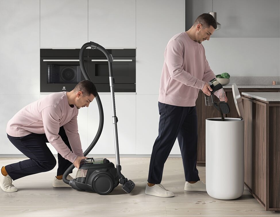 When should you empty or change the vacuum bag?