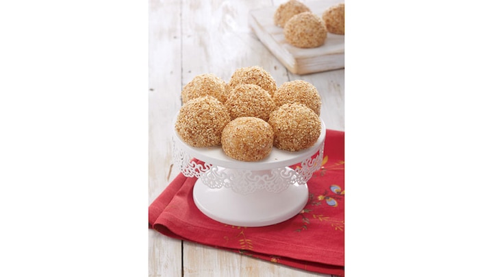 Baked-Sesame-Seed-Balls_sfw.jpg