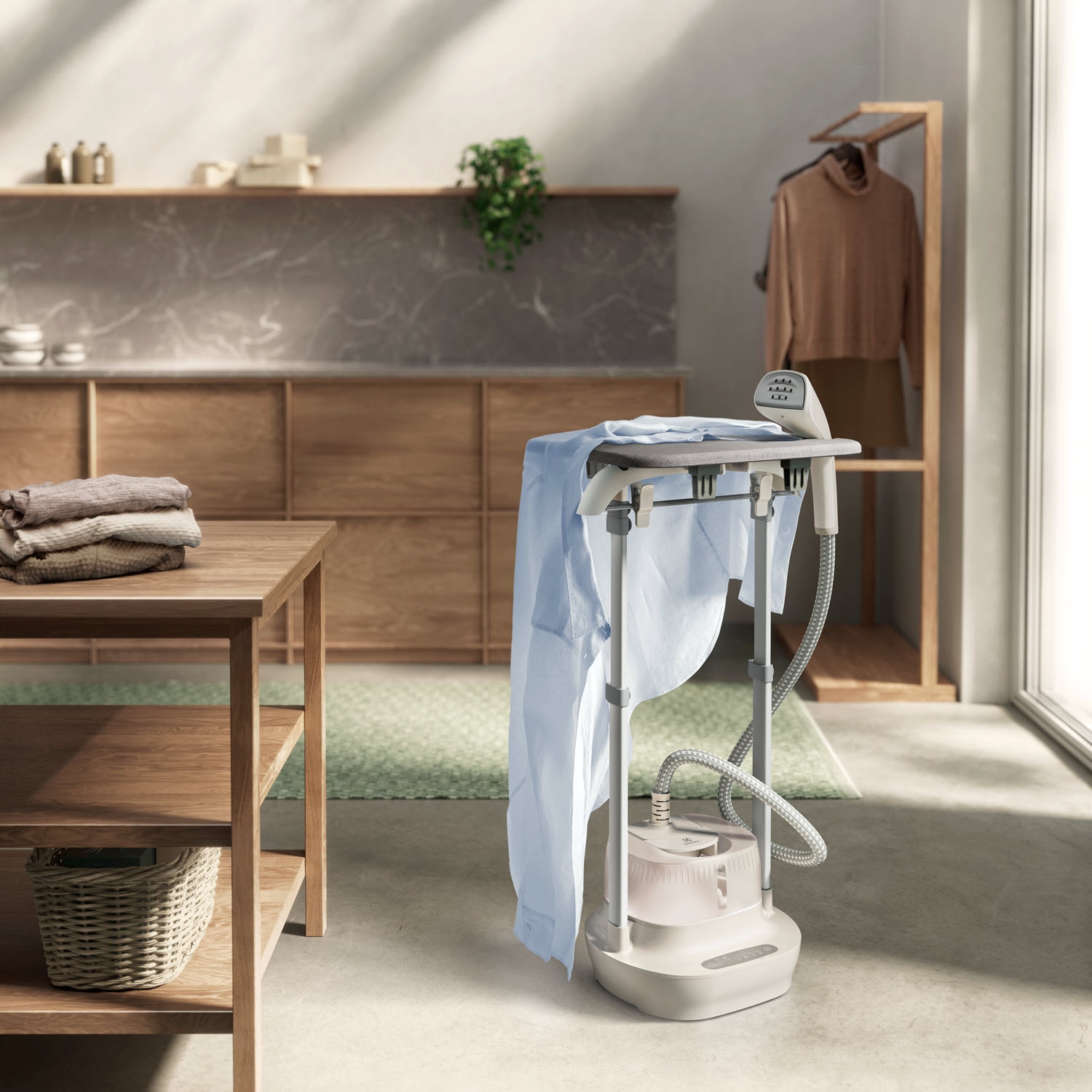 2000W garment steamer E7GS174OW Electrolux Thailand