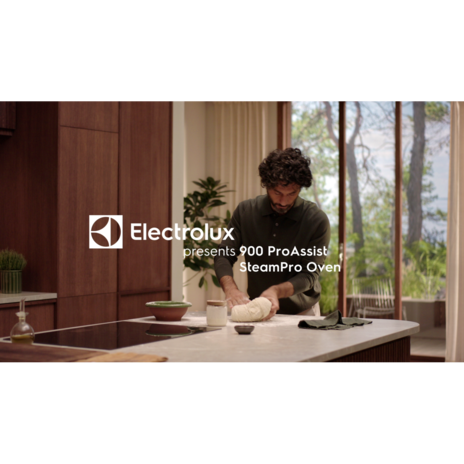 60cm 900 ProAssist SteamPro built-in single steam oven with 70L capacity