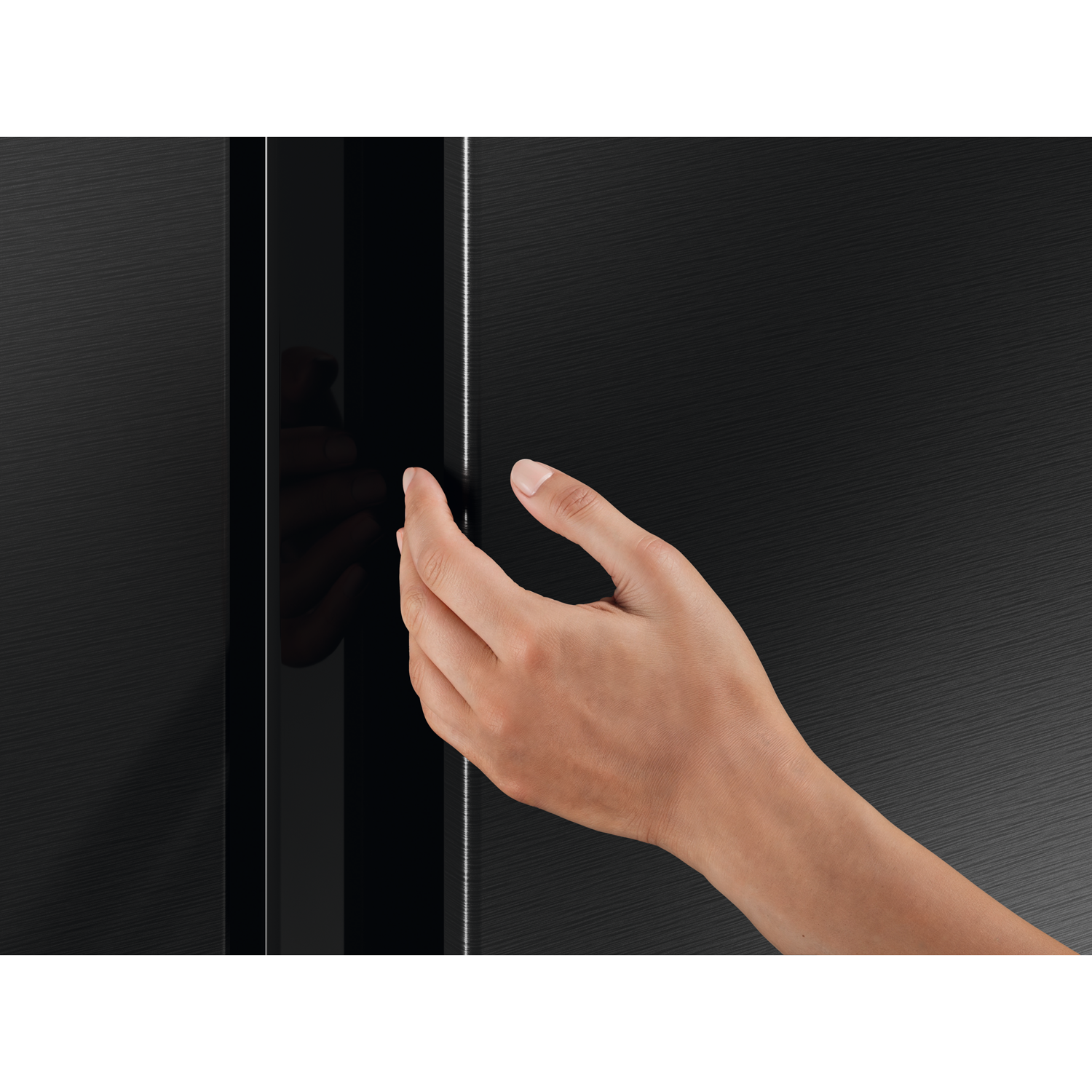 ตู้เย็น Side by Side Electrolux 624 ลิตร รุ่น ESE6200B-B