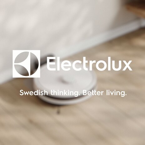 หุ่นยนต์ดูดฝุ่น รุ่น 700พร้อมแท่นเทฝุ่นผง