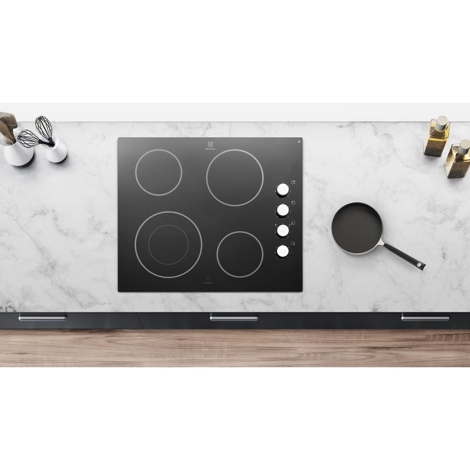 60cm UltimateTaste 300 builtin radiant hob with 4 cooking zones EHEC65BS