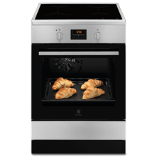 60cm UltimateTaste 700 freestanding cooker with induction hob and 54L electric oven